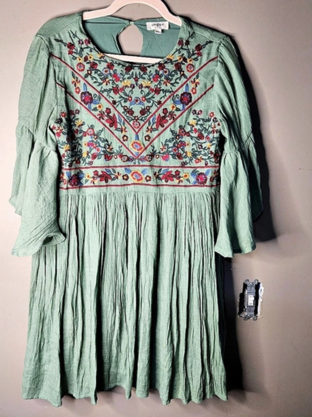 Umgee Embroidered Floral Mini Dress in Green Like New